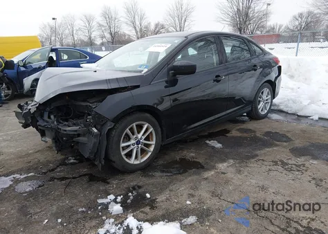 2018 Ford Focus Se z USA, uszkodzony, nr VIN 1FADP3F21JL212791